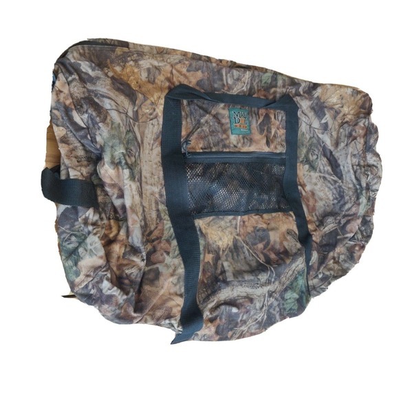 Mad Dog Gear Large Hunting Bag Advantage Timber Camouflage Zipper Shoulder - Picture 1 of 6